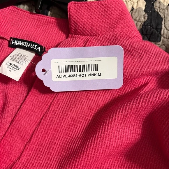 NWT Heimish USA long sleeve with collared V Neck size M Hot pink. - Picture 4 of 7